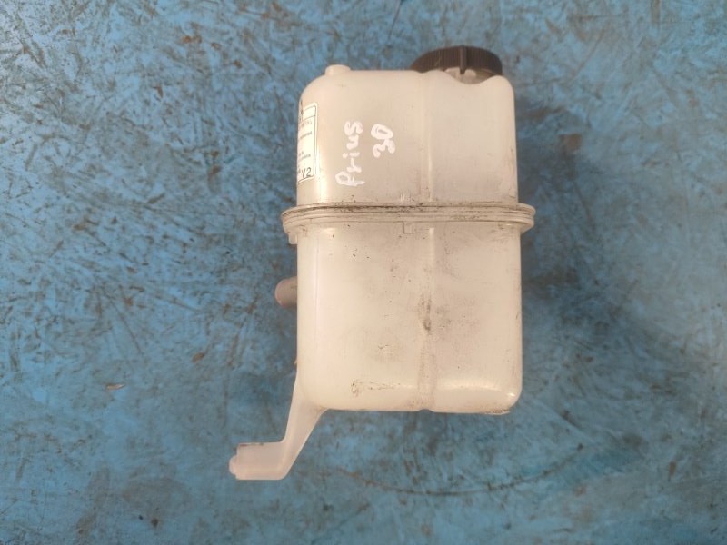 Toyota Prius inverter expansion tank - 30 09-17