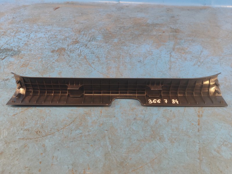 Inner door sill trim LEXUS LBX 23- Left. Front.