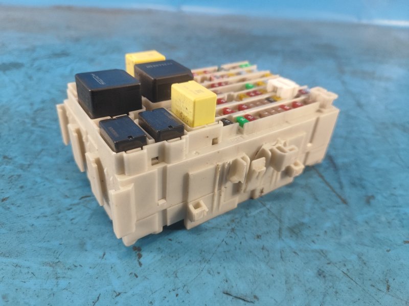 Nissan X-TRAIL/ROGUE T33 2021 Interior Fuse Box