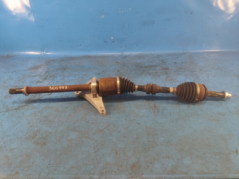 Front-wheel drive NISSAN X-TRAIL/ROGUE T33 20- 2021 Right.