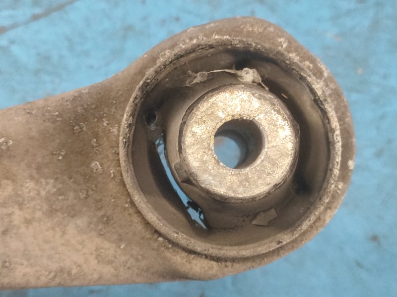 Upper front suspension arm BMW 6 SERIES (F13) 12-18 Left.