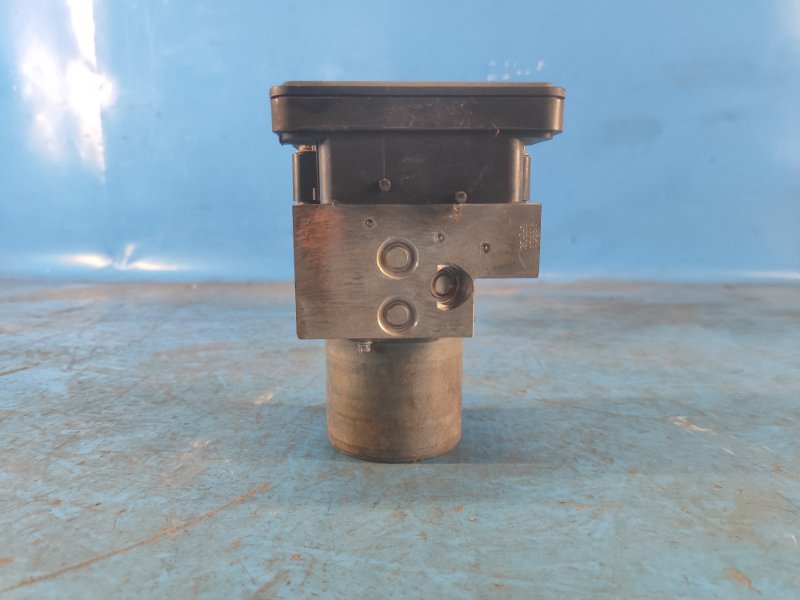 ABS unit BMW 6 SERIES (F13) 12-18