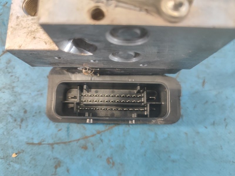 ABS unit BMW 6 SERIES (F13) 12-18