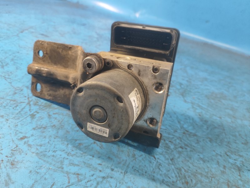 ABS unit SSANGYONG TIVOLI 15-19