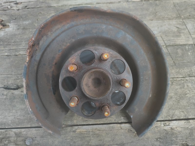 Hub TOYOTA PRIUS - 30 09-17 Right. Rear