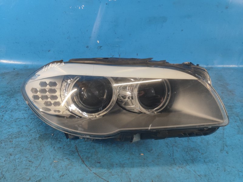 Headlight BMW 5 SERIES (F10) 11-13 Right.