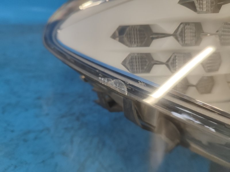 Headlight BMW 5 SERIES (F10) 11-13 Right.