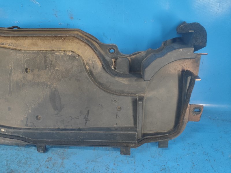Ford Escape 12-19 wiper mechanism pan