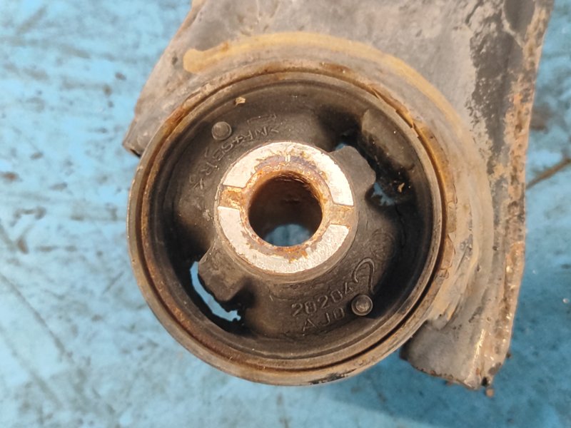 Lower front suspension arm SUBARU OUTBACK 09-14 BR Left.