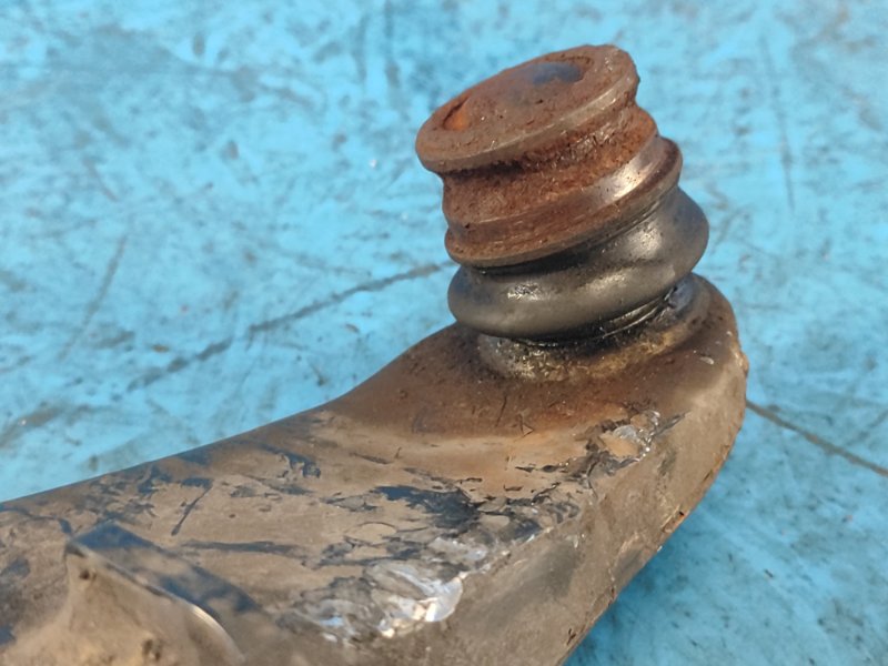 Lower front suspension arm SUBARU OUTBACK 09-14 BR Left.