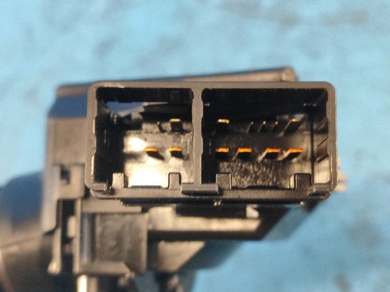 Steering column switch TOYOTA PRIUS - 30 09-17 Right.