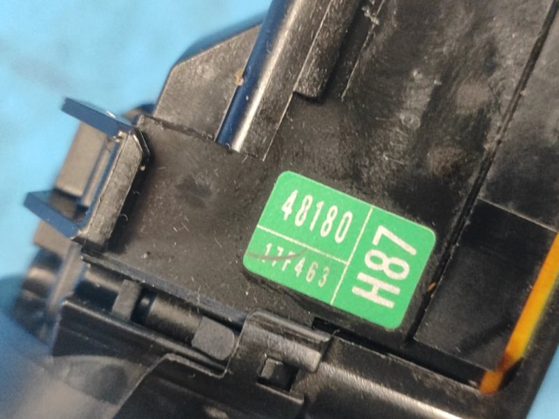Steering column switch TOYOTA PRIUS - 30 09-17 Right.