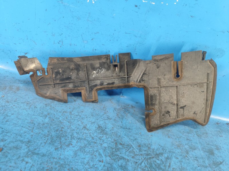 Radiator deflector NISSAN ALTIMA L33 12-18 2012-2018 Left