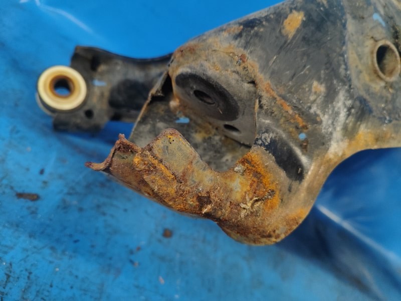 Front suspension beam FORD FOCUS 10-18 2017