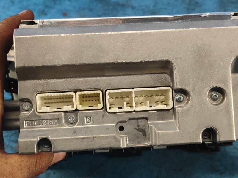 Radio tape recorder TOYOTA PRIUS - 30 09-17 2009-2017