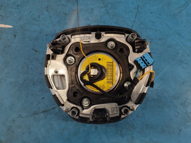 Airbag in the steering wheel BMW 6 SERIES (F13) 12-18 2013