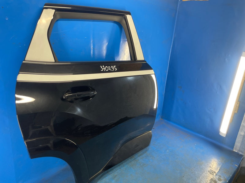Door BMW XM (G09) 23- 2023 Rear Right