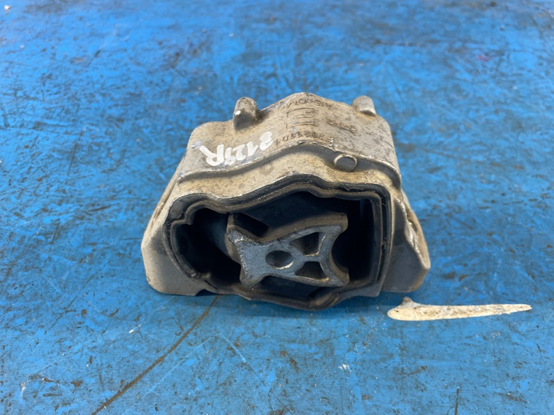 Engine mount VOLVO XC70 07-16 Right