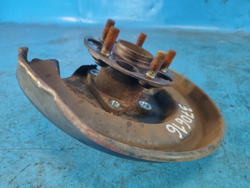 Hub TOYOTA PRIUS - 30 09-17 2009-2017 Rear Left