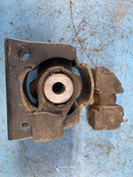 Lower engine mount LEXUS CT200 11-17 2012 Front