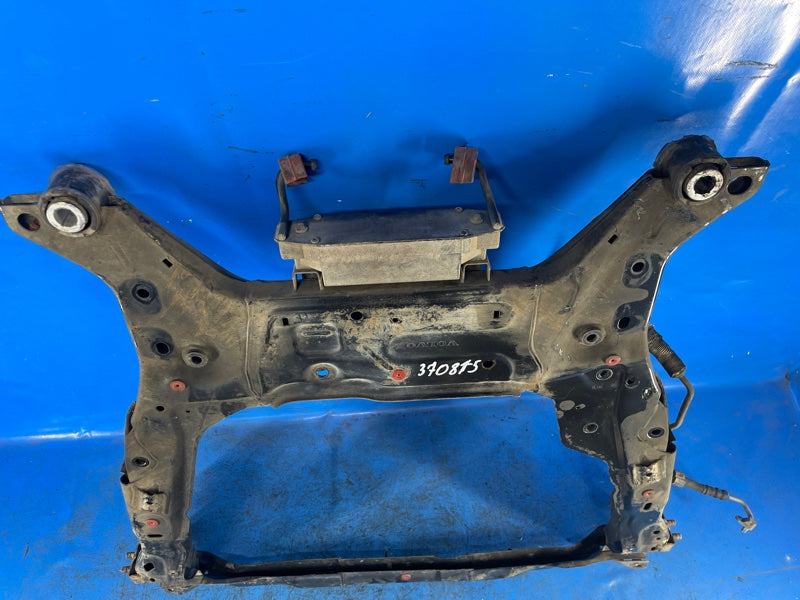 Front suspension beam VOLVO XC70 07-16