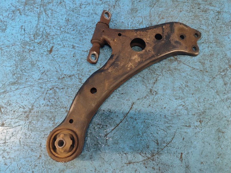 Lower front suspension arm TOYOTA CAMRY 40 06-11 2008 Right