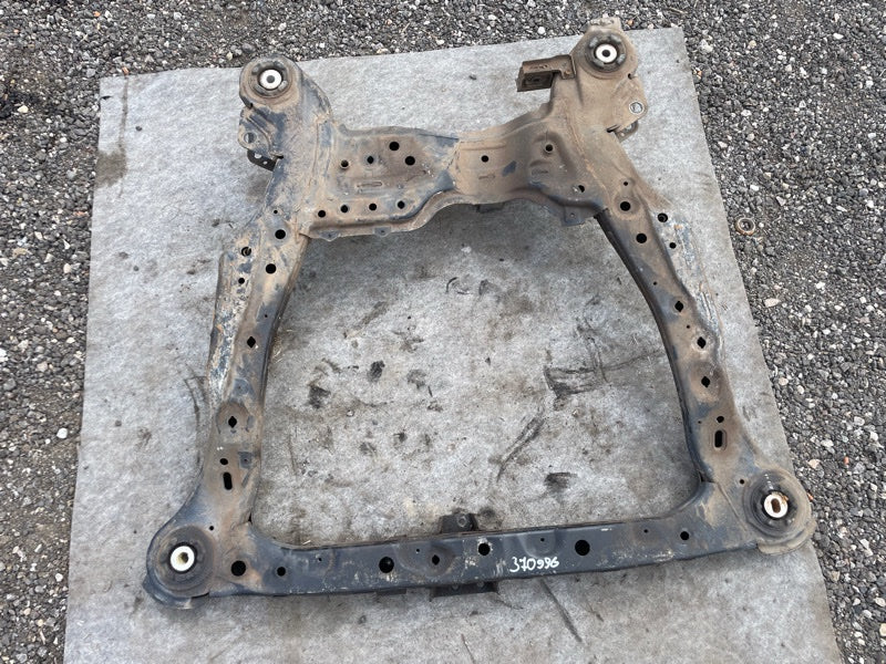 Front suspension beam SUZUKI KIZASHI 09-14 2010