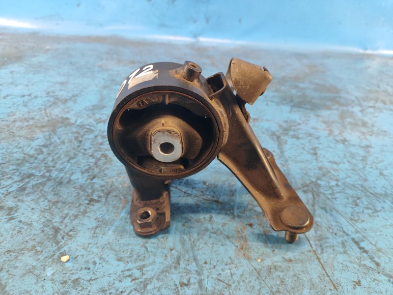 Lower engine mount TOYOTA RAV4 05-12 2005-2012 Rear