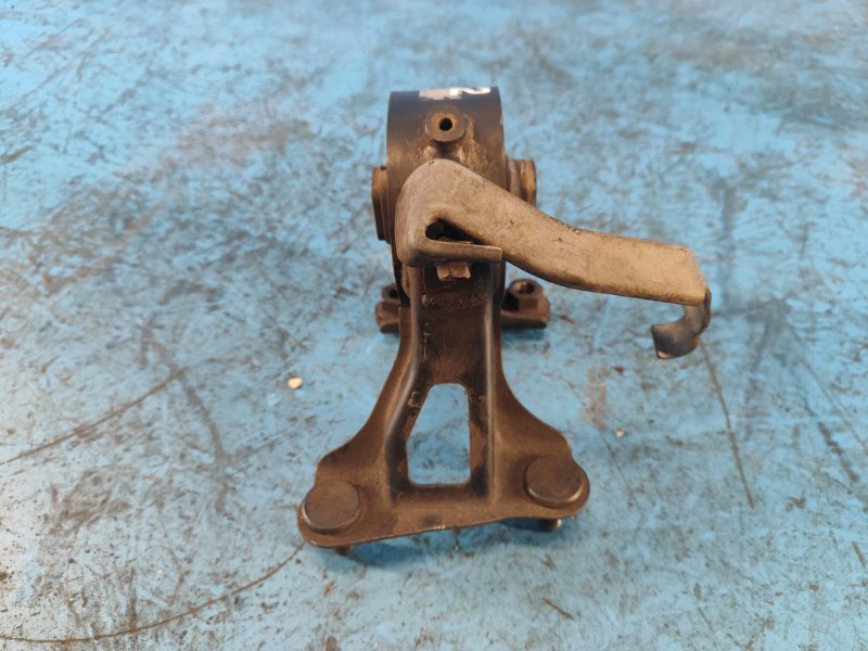 Lower engine mount TOYOTA RAV4 05-12 2005-2012 Rear