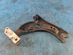 Lower front suspension arm VOLKSWAGEN TIGUAN 08-17 2017 Left