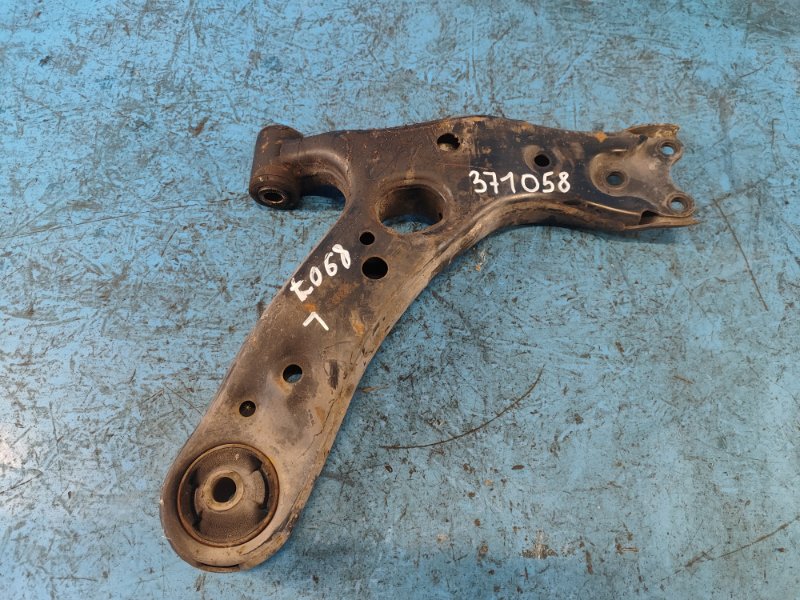 Lower front suspension arm LEXUS HS250H (ANF10) 09-12 2009 Left