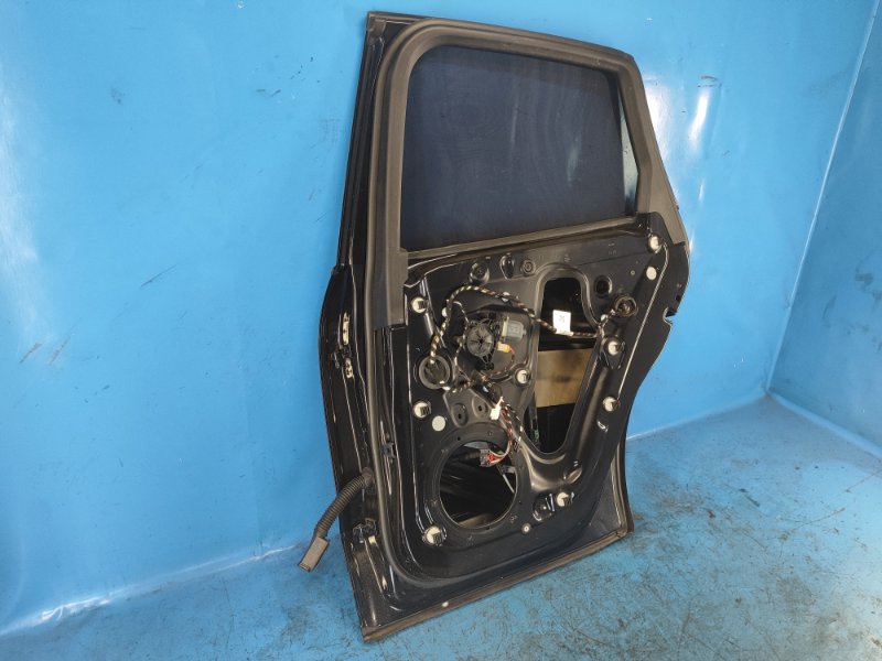 Door PORSCHE MACAN 18-22 2022 Rear Right