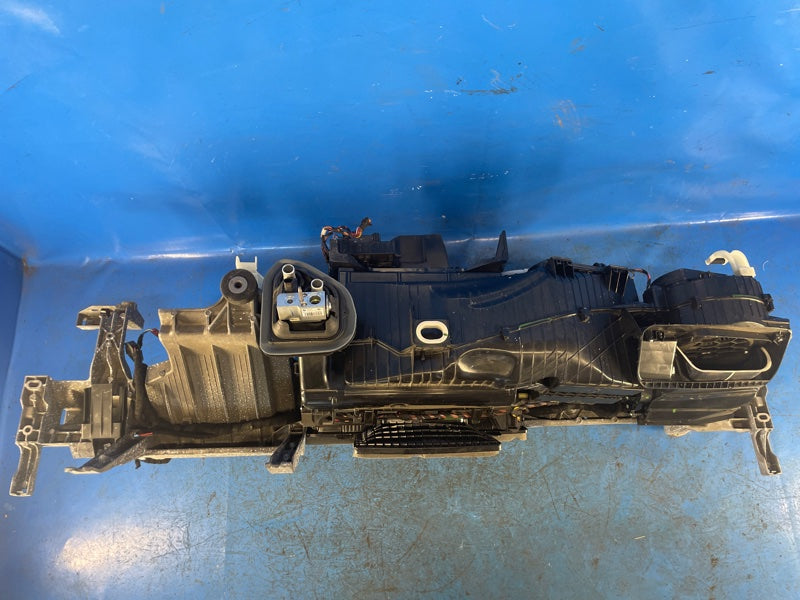 Dashboard amplifier BMW XM (G09) 23- 2023