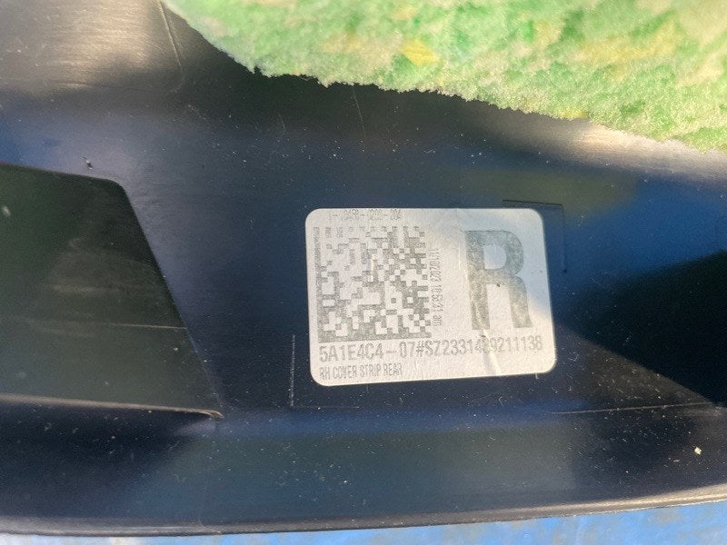 Inner threshold trim BMW XM (G09) 23- 2023 Front Right