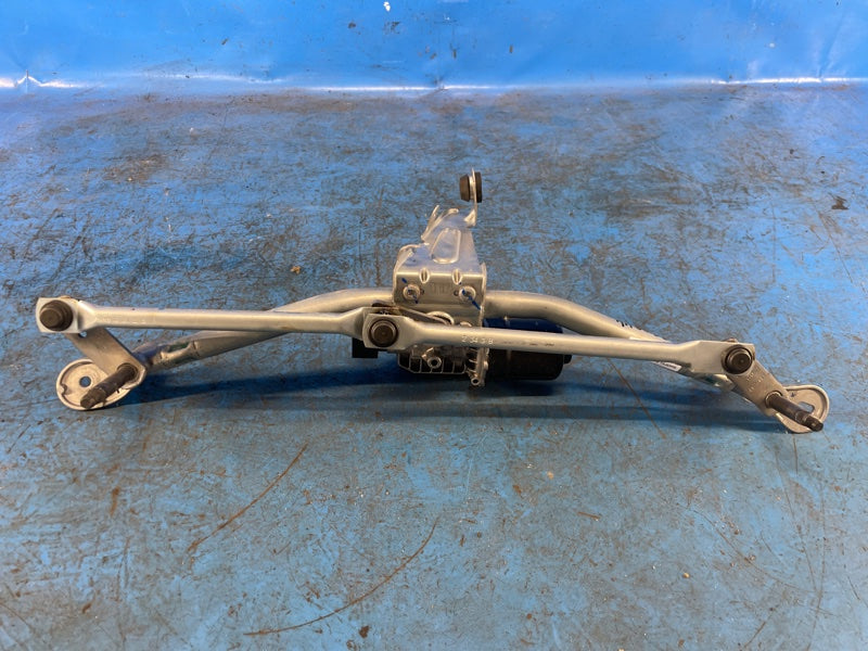 Windscreen wiper trapezoid BMW XM (G09) 23- 2023
