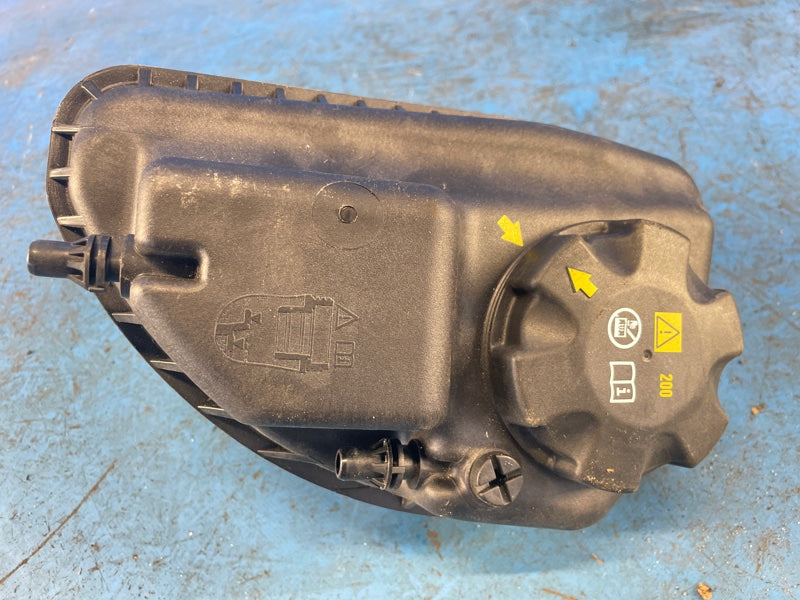 Expansion tank BMW XM (G09) 23- 2023