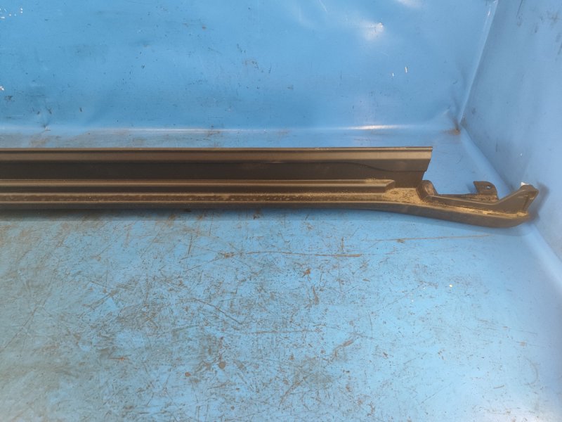 External threshold trim BMW XM (G09) 23- 2023 Right