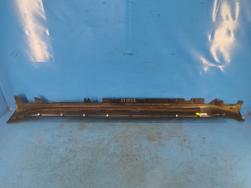 External threshold trim BMW XM (G09) 23- 2023 Right