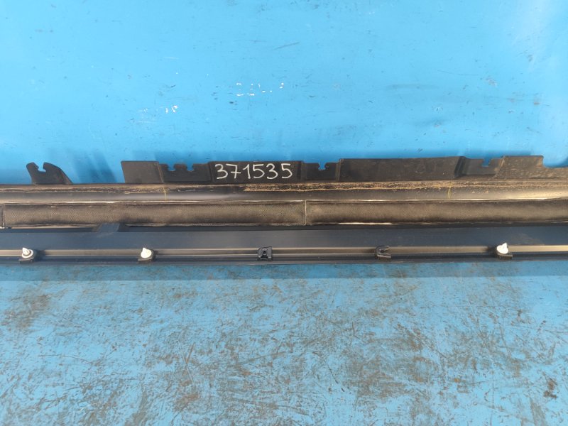 External threshold trim BMW XM (G09) 23- 2023 Right