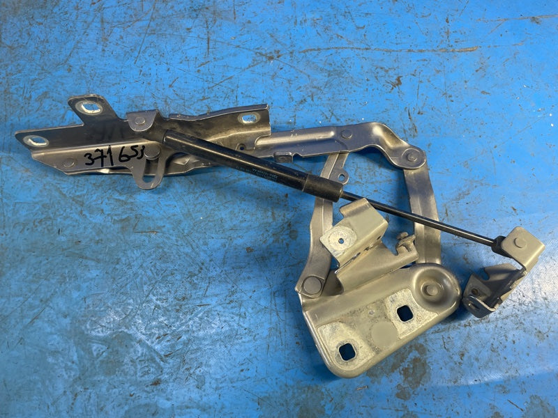 Hood hinge LAND ROVER EVOQUE 19- 2020 Right