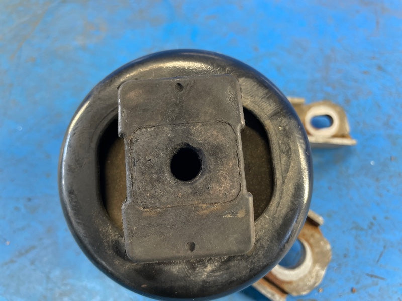 Lower engine mount LAND ROVER EVOQUE 19- 2020 Left