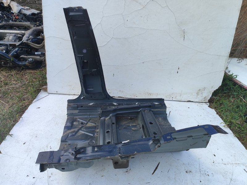 Central pillar of the body PORSCHE MACAN 18-22 2022 Left
