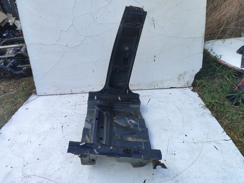 Central pillar of the body PORSCHE MACAN 18-22 2022 Right