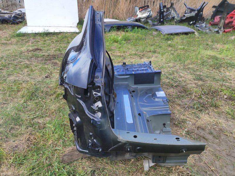 Rear quarter of the body PORSCHE MACAN 18-22 2022 Left