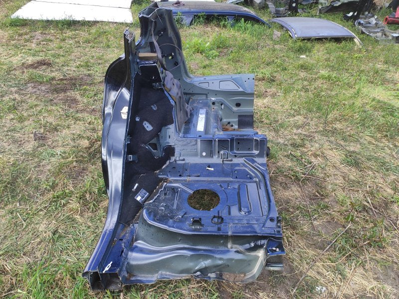 Rear quarter of the body PORSCHE MACAN 18-22 2022 Right