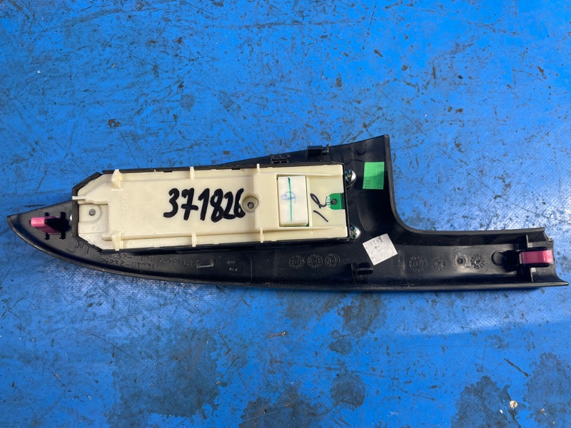 Image alt