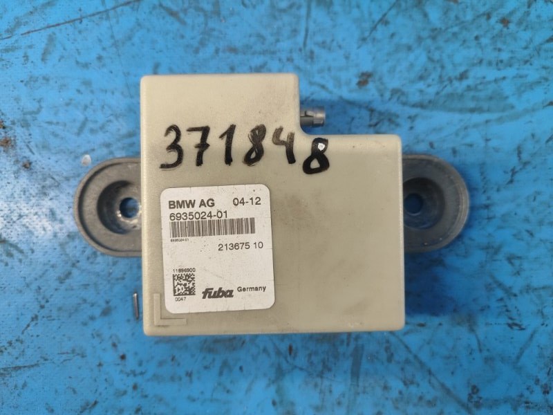 Antenna amplifier BMW 6 SERIES (F13) 12-18 2013