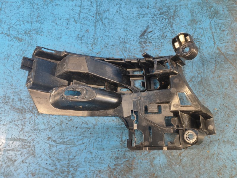 Rear bumper bracket PORSCHE MACAN 18-22 2022 Right