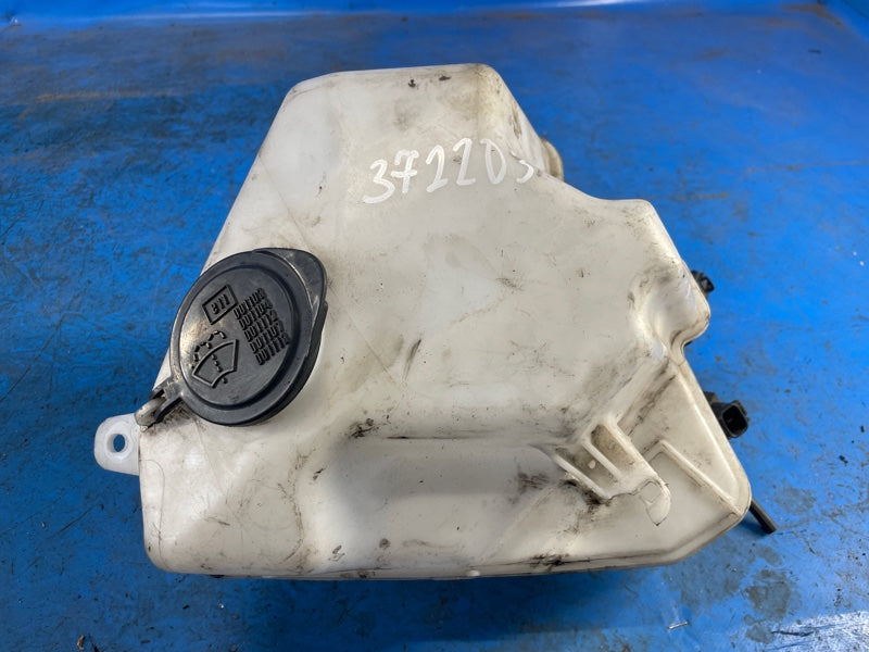 Washer reservoir TOYOTA PRIUS - 20 03-11 2003-2011