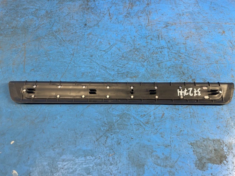 Inner threshold trim SSANGYONG TIVOLI 15-19 2016 Left
